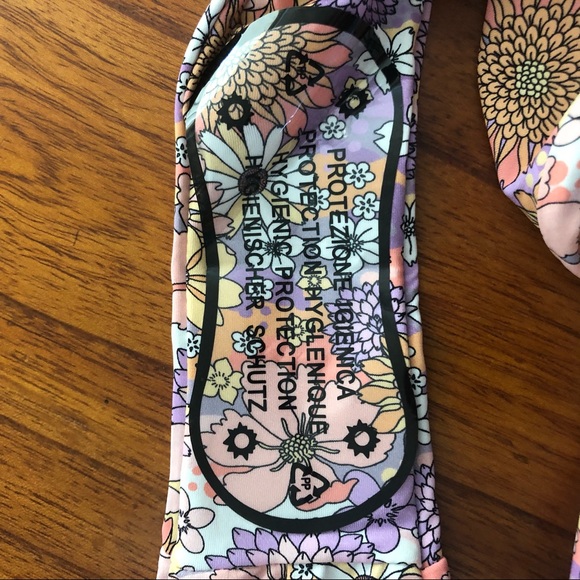 Chloe Rose Floral Sun Chaser One Piece Medium NEW - Picture 10 of 12